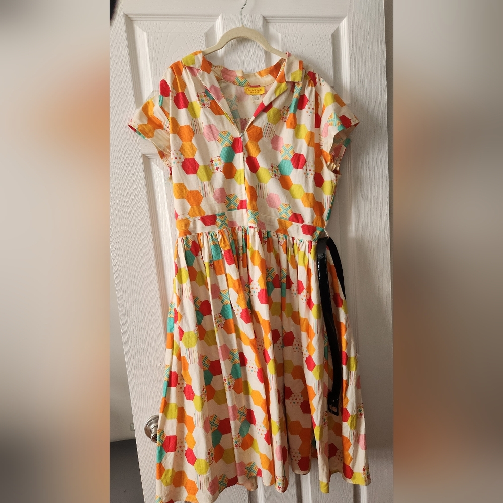 Bernie Dexter Kelly Style Dress Colorful Geometric Cotton Dress with Belt